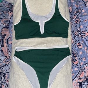 Romwe V-Neck Swimsuit
